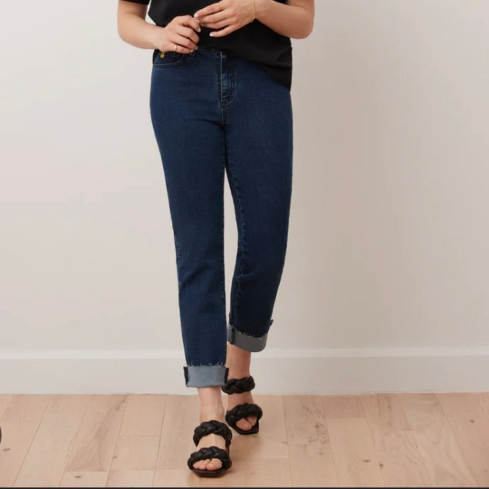 YOGA JEANS Chloe Classic Straight Jeans /‎ Victoria Dark Wash Stretch Frayed 25